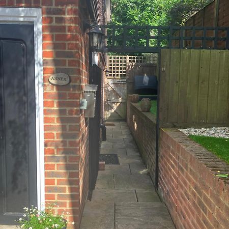 Apartamento The Studio In The Annex Potters Bar Exterior foto