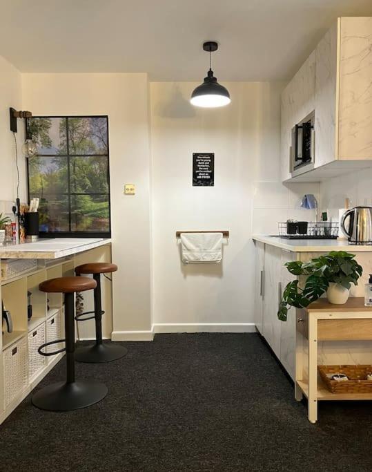 Apartamento The Studio In The Annex Potters Bar Exterior foto