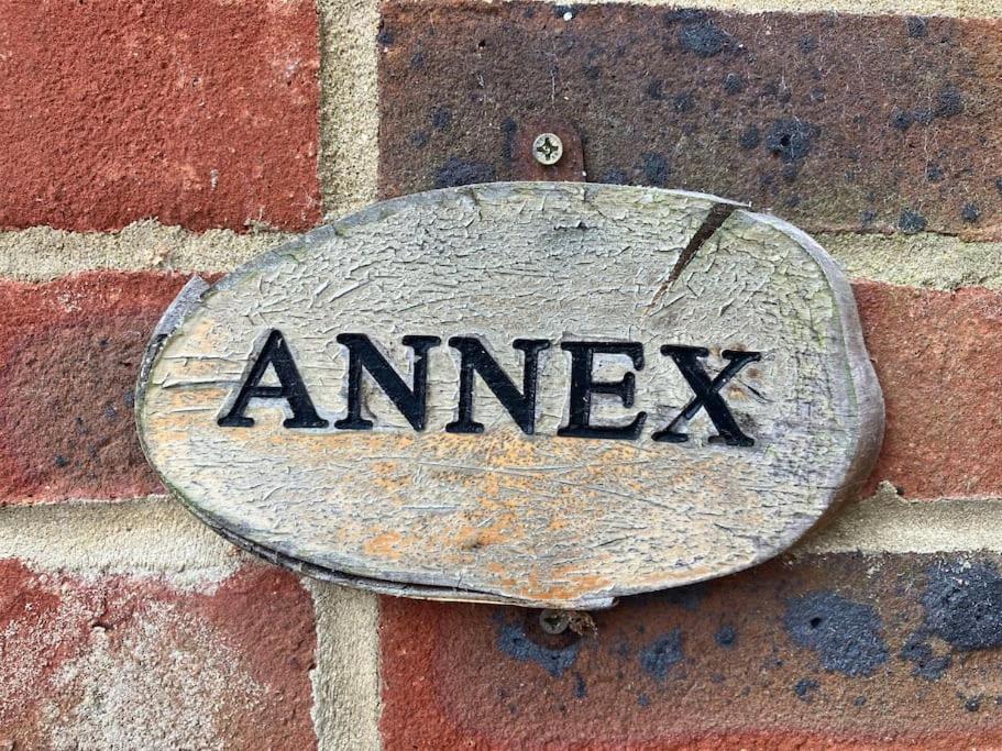 Apartamento The Studio In The Annex Potters Bar Exterior foto